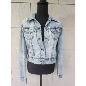 Comfort Denim Jacket Woman's Medium M Light/Medium Wash Distressed Jacket